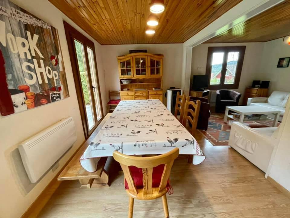Le Bois Joli Chalet 4 Etoiles Cledicihome Cadre Paisible En Lisiere De Foret Gérardmer Værelse billede